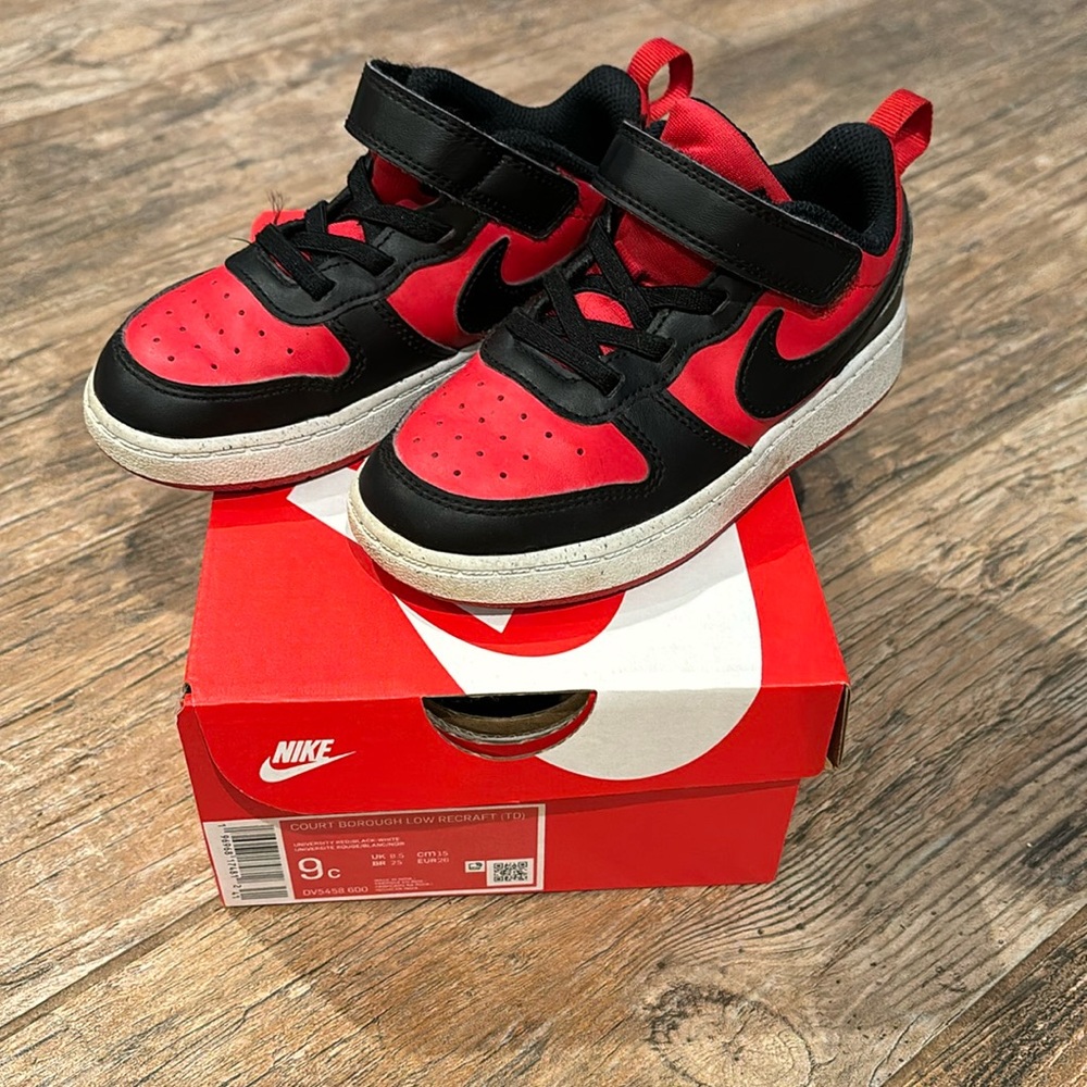 Toddler boy Nike court borough